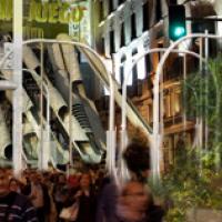 La noche de los columpios reciclados.